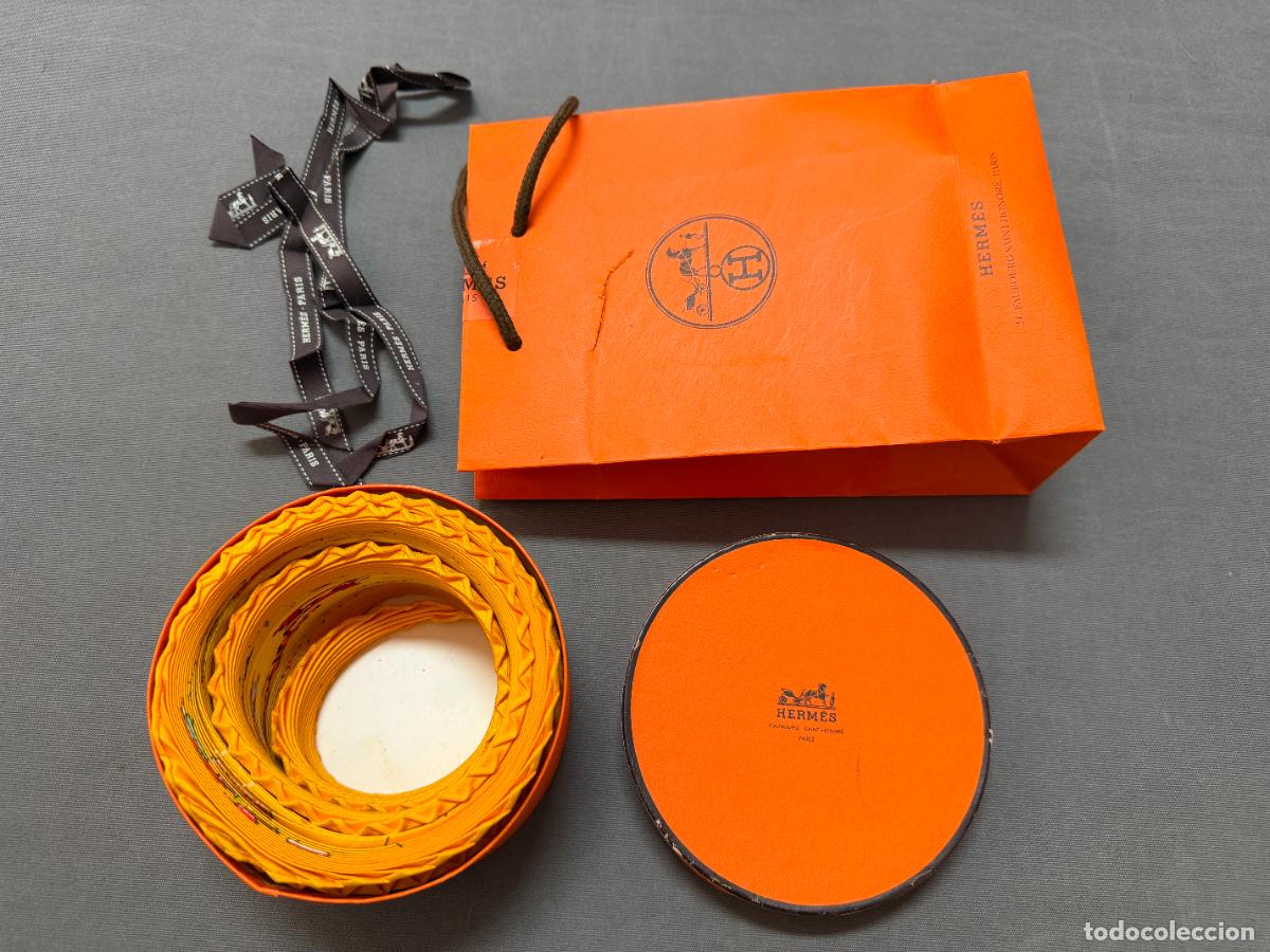 Vintage: Herm&egrave;s Paris , Aube , Zo&eacute; Pauwels , Carr&eacute; pliss&eacute; de seda , a&ntilde;o 2002