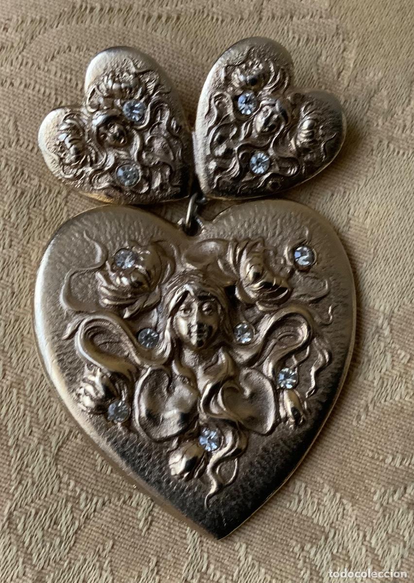 Vintage: BROCHE VINTAGE CORAZONES REPUJADOS