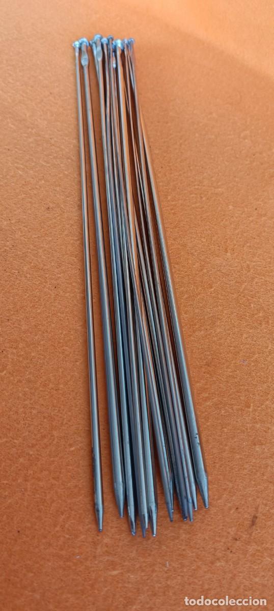 Vintage: JUEGO DE CATORCE AG&Uuml;JAS METALICAS PARA TEJER - LOTE &rdquo;A&rdquo; / USADAS - EN BUEN ESTADO