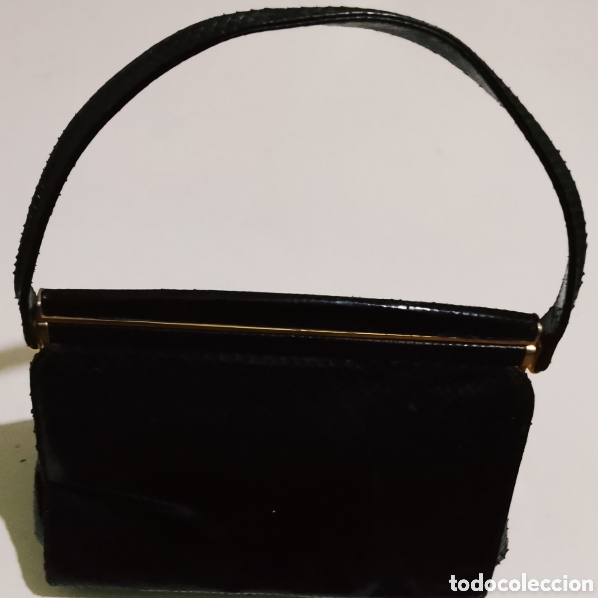 Vintage: Exclusivo Bolso de Mano R&iacute;gido Vintage Piel de Serpiente Negra. Con Monedero y Marcos Alemanes &Eacute;poca