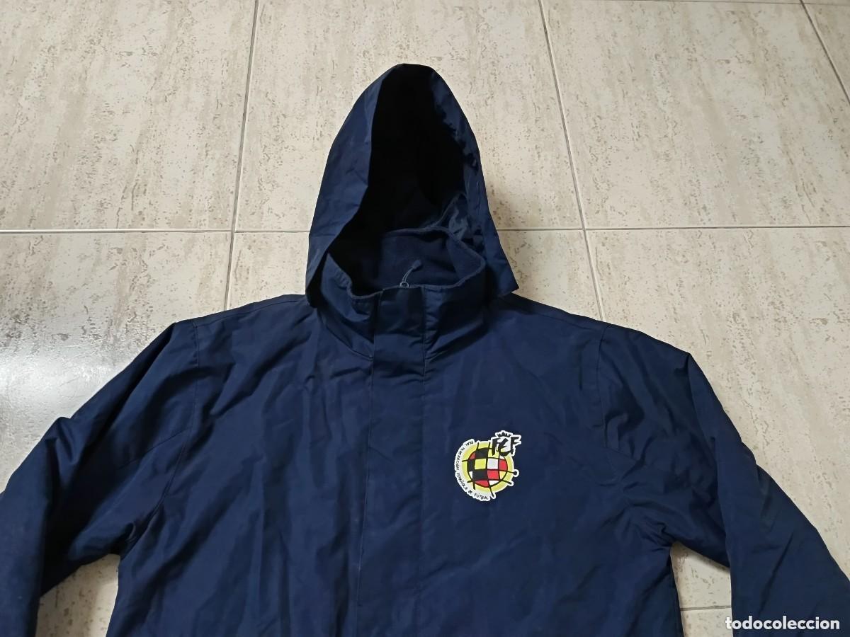 Vintage: CHAQUETA FEDERACI&Oacute;N ESPA&Ntilde;OLA DE F&Uacute;TBOL. TALLA S