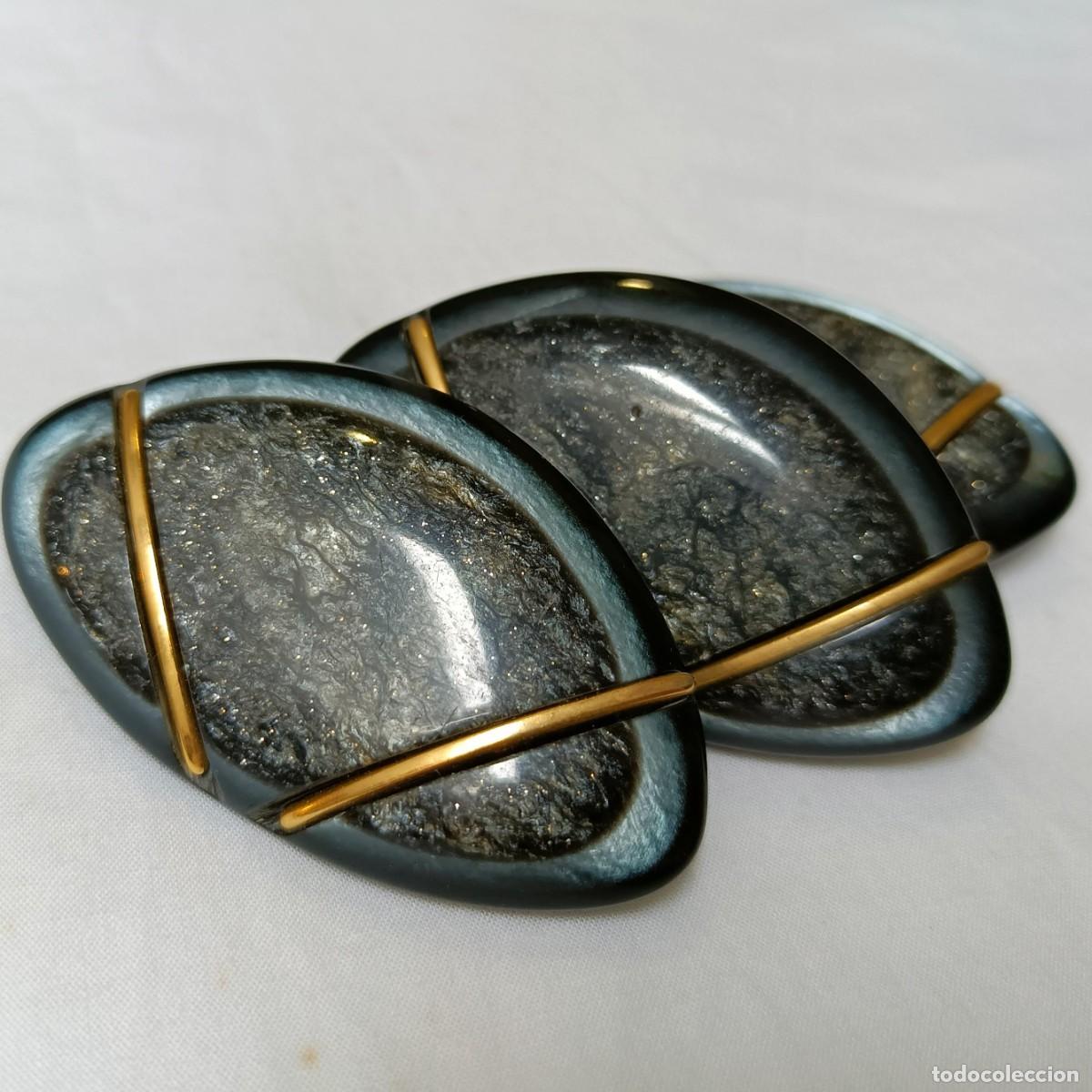 Vintage: 3 impresionantes ovales, nacarados, iridiscentes, veteados, detalle dorado. V&aacute;stago de t&uacute;nel 6,8 cm.