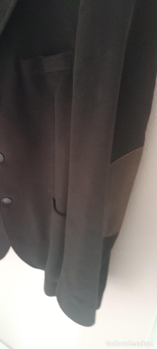 Vintage: Americana de abrigo &rdquo;Lloyds&rdquo; (El Corte Ingl&eacute;s), marr&oacute;n con coderas. Talla 4 (L). Impecable. - Foto 5