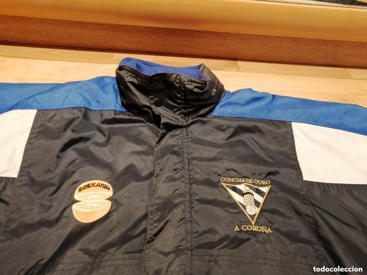 Vintage: VINTAGE 80's. Chaquet&oacute;n Concha de Ouro A Coru&ntilde;a. Player issue/march. TALLA L