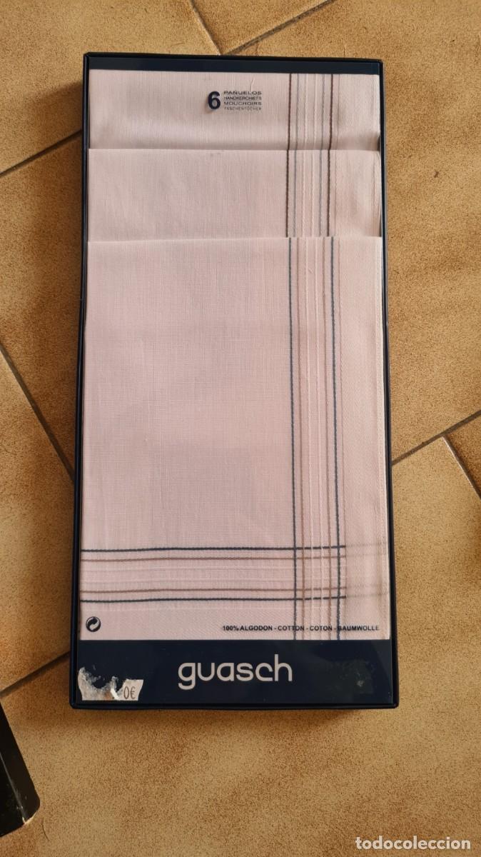 Vintage: Lote de 2 cajas de 6 unidades por caja de pa&ntilde;uelos Guasch 101.92-P