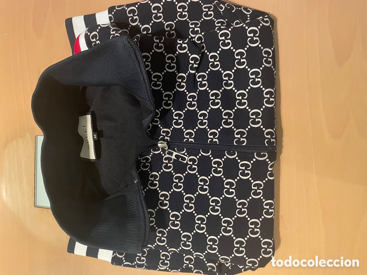 Vintage: Chaqueta Gucci &ndash; Elegante y Exclusiva - Foto 1