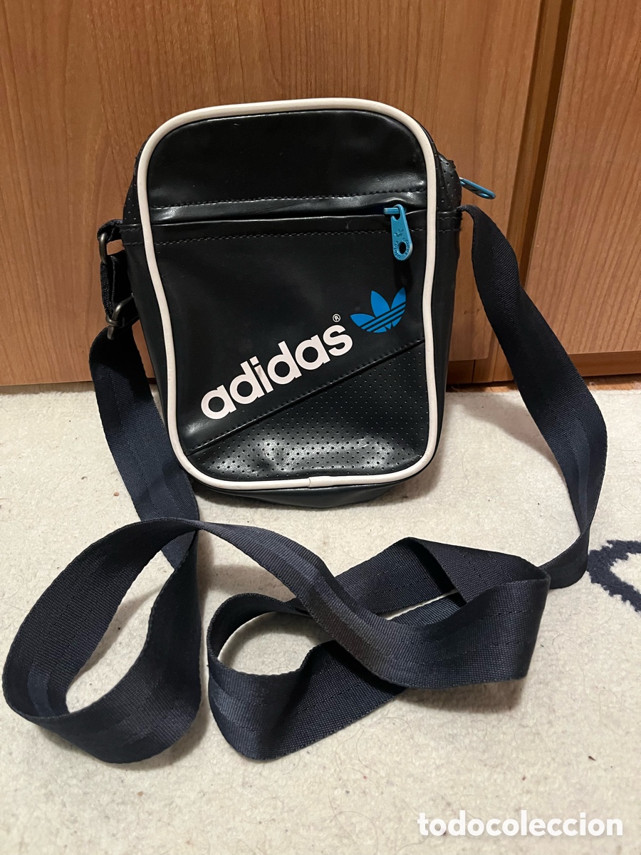Vintage: Bolso / Bandolera ADIDAS vintage azul marino. A&ntilde;os 90