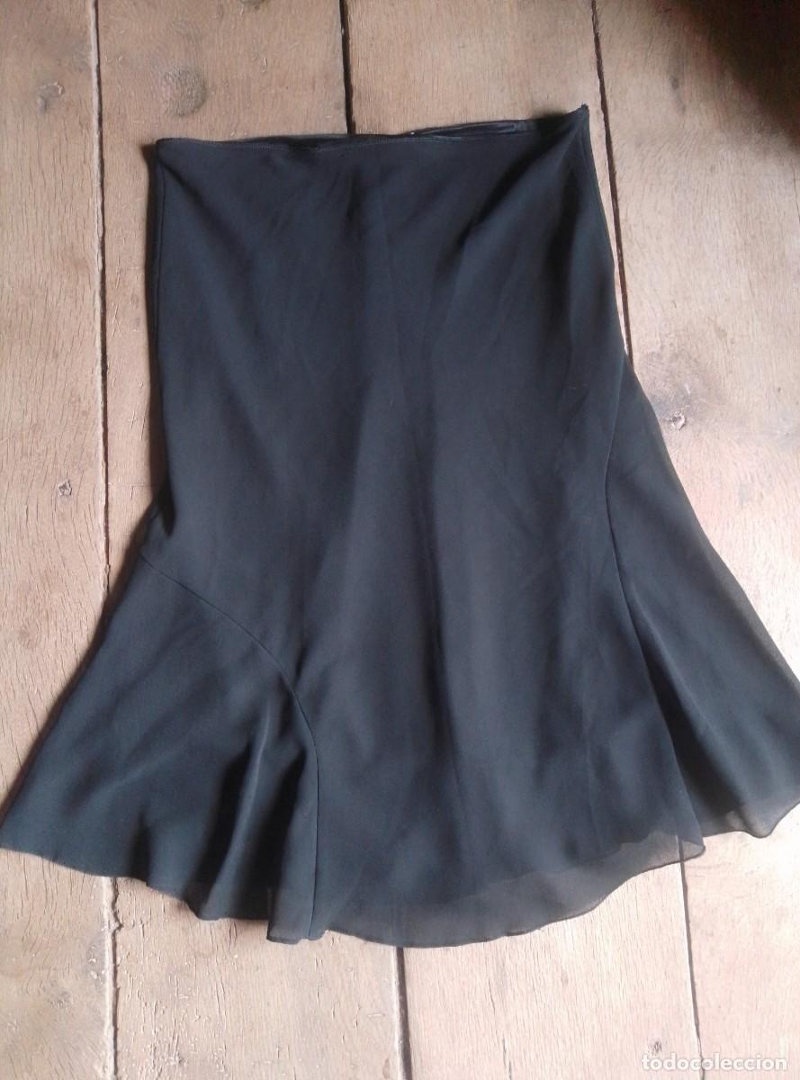 Vintage: Falda negra de gasa con forro. JP. Talla 50