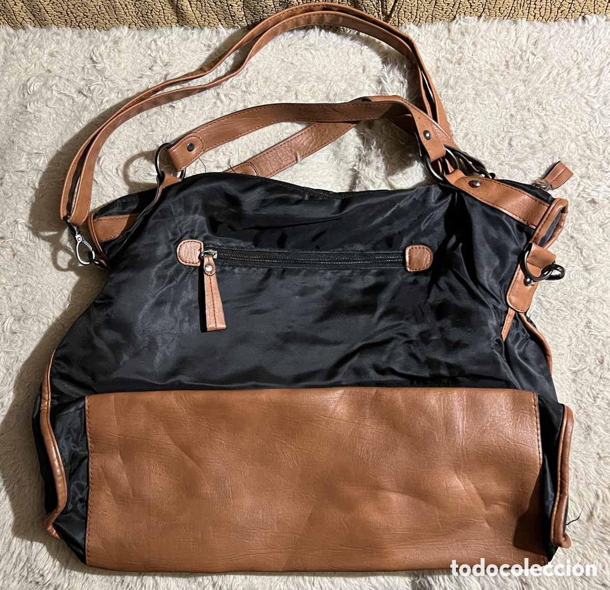 Vintage: Bolso de hombro grande negro y marr&oacute;n