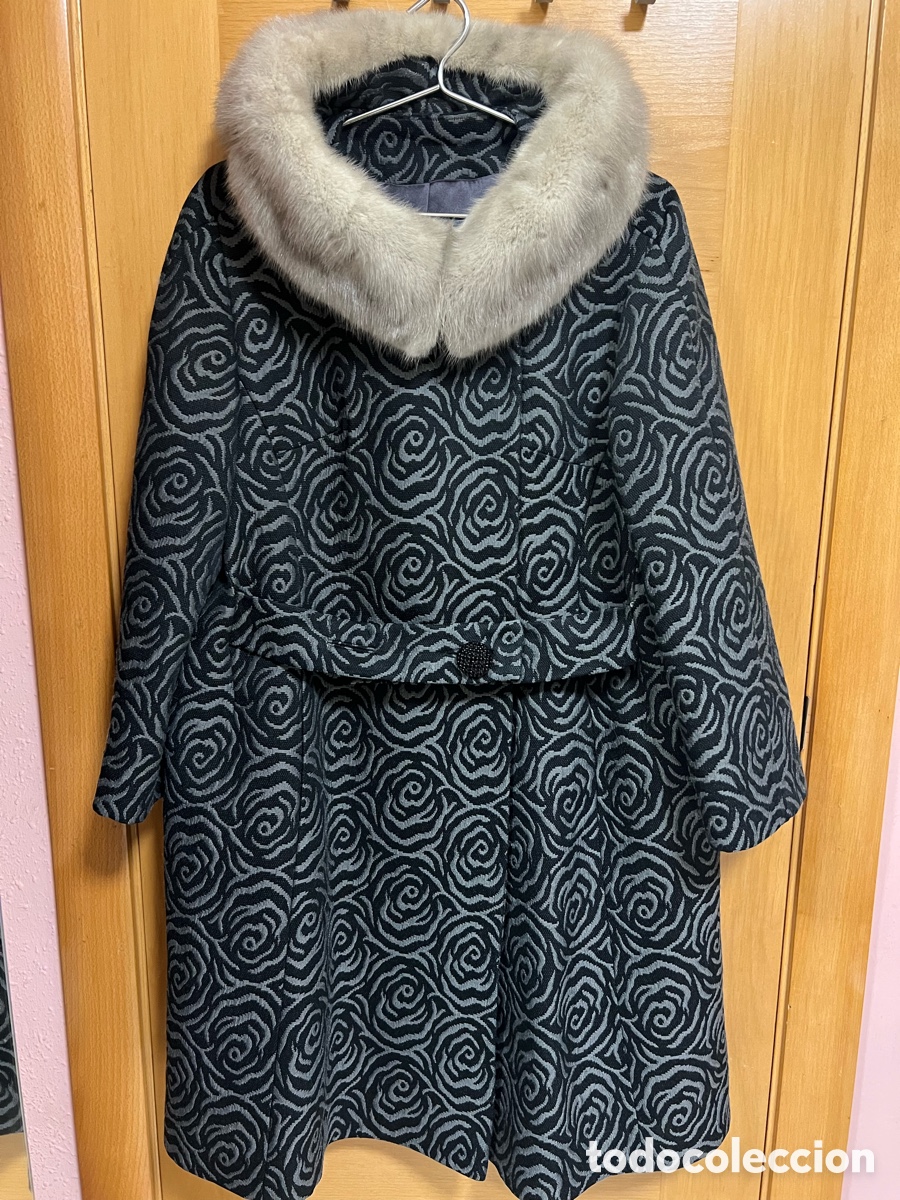 Vintage: ABRIGO VINTAGE MICHEL DANIEL PARIS DE LANA JAQUAR CON RELIVE DE ROSAS CUELLO DE VISON GRIS AUTENTICO