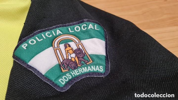 Vintage: CAMISA TIPO POLO POLIC&Iacute;A LOCAL DOS HERMANAS, SEVILLA. TALLA M