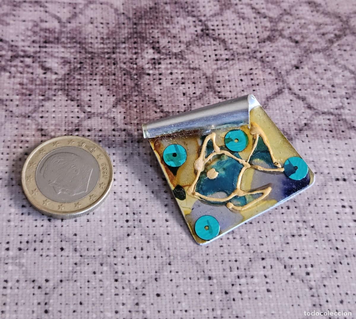 Vintage: Broche Imperdible Estilo Modernista Presenta Dise&ntilde;o Abstracto De Un Pez Azul, De Los A&ntilde;os 80.
