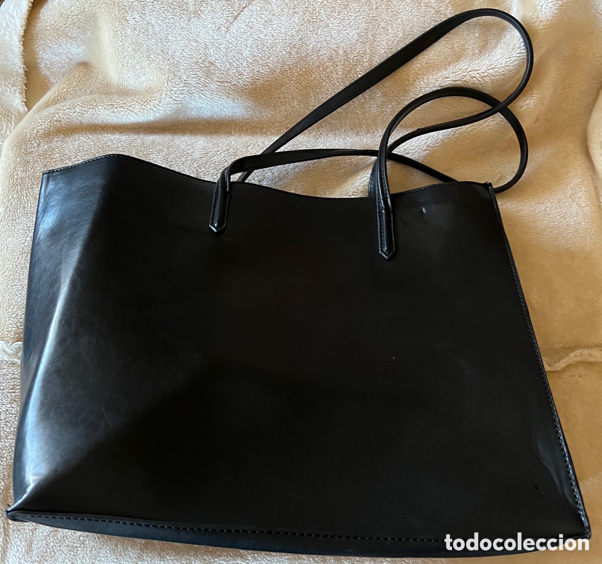 Vintage: Bolso shopper negro r&iacute;gido de Zara