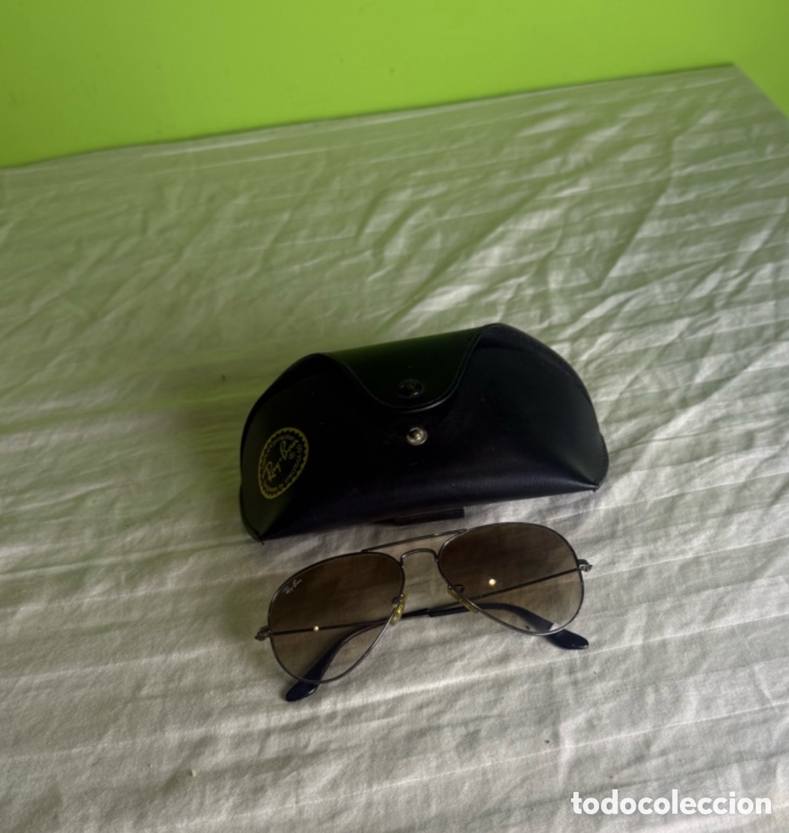 Vintage: Gafas de sol Ray-Ban Aviator originales vintage. Cristales marrones y estuche original.