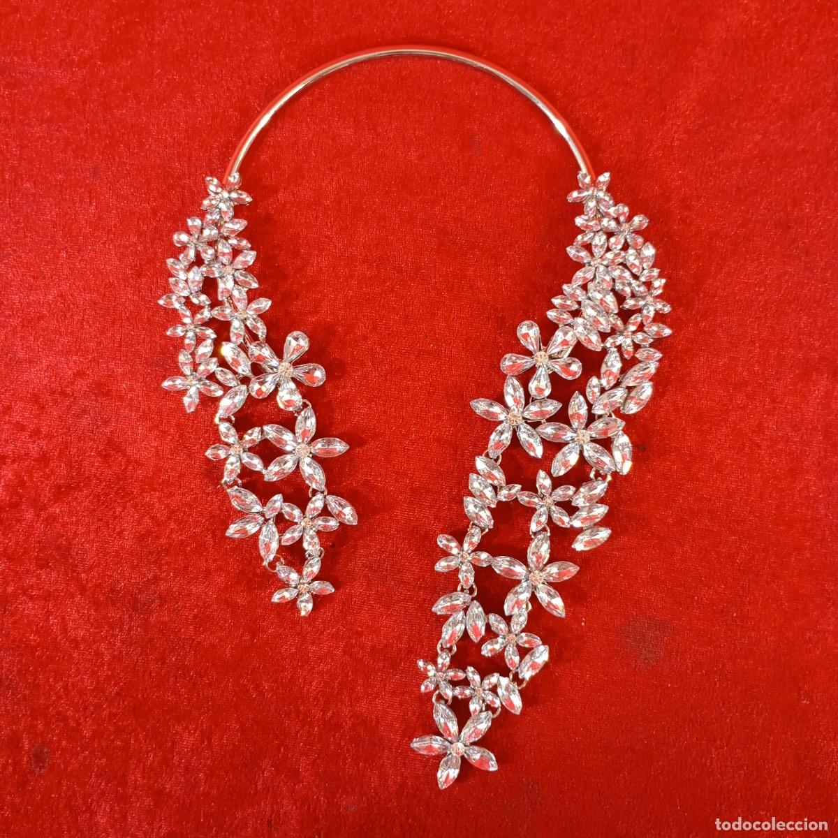Vintage: COLLAR VINTAGE - ESTILO GARGANTILLA - DISE&Ntilde;O ASIM&Eacute;TRICO - COLOR PLATINO - APLIQUES DE CRISTALES - 07