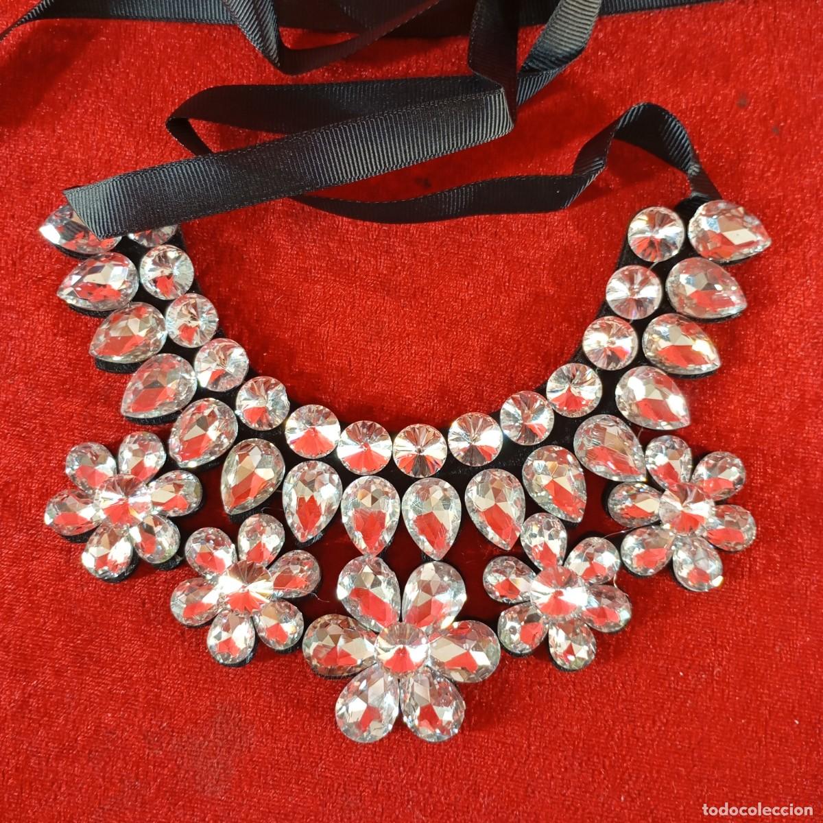 Vintage: COLLAR VINTAGE - ESTILO CL&Aacute;SICO - CRISTALES EN CORTE DIAMANTE - SOBRE TELA - 22