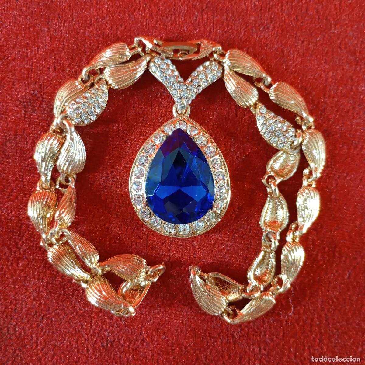 Vintage: COLLAR VINTAGE - ESTILO GARGANTILLA - CON APLIQUES DE CRISTALES - DORADO - 04