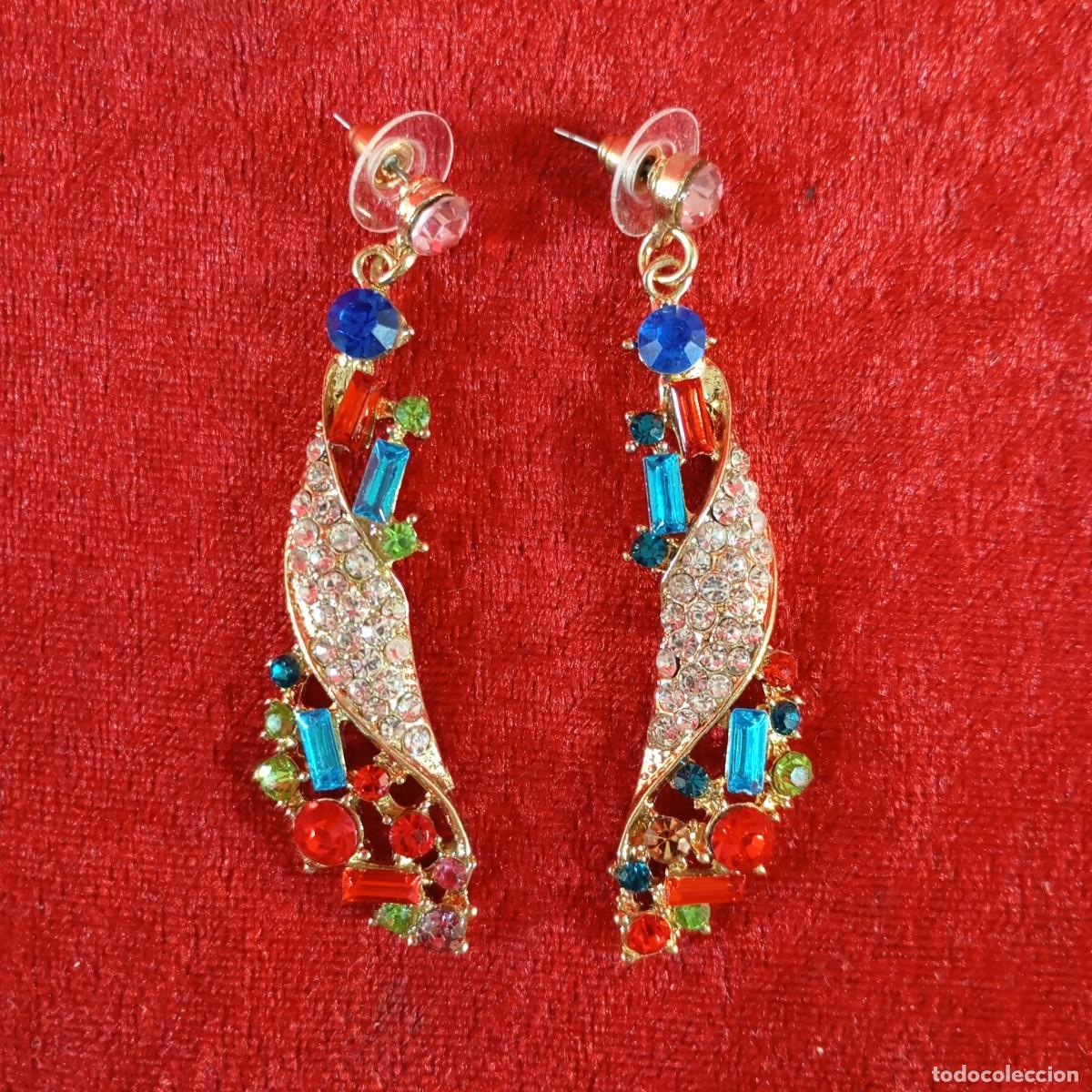 Vintage: SET DE PENDIENTES VINTAGE - ESTILO GEOM&Eacute;TRICO - APLIQUE DE PEDRERIA Y CRISTALES MULTICOLOR - 38