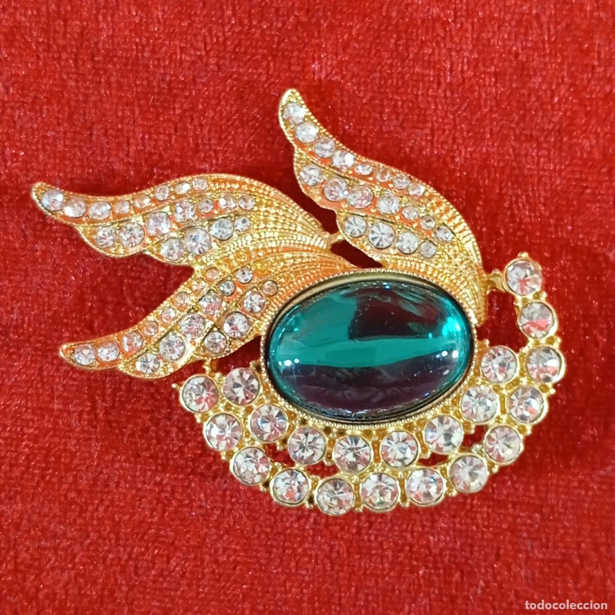 Vintage: BROCHE VINTAGE - EN FORMA DE AVE - CON APLIQUES DE CRISTAL TRANSPARENTE - PIEDRA EN CORTE OVALO - 50