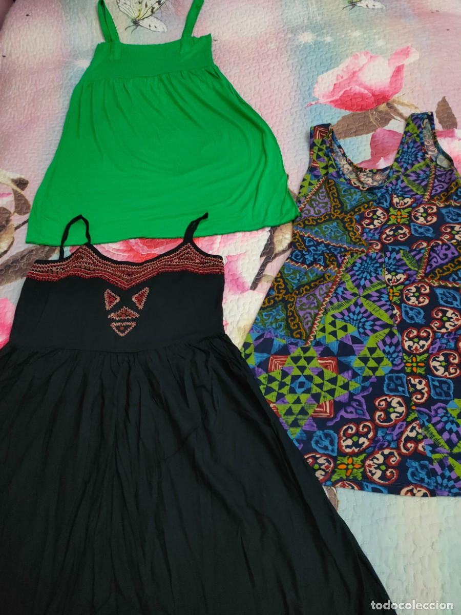 Vintage: 3 LOTE ROPA VESTIDOS. TALLA 42 HAC&Iacute;A ABAJO. M&Aacute;S REGALOS GRATIS