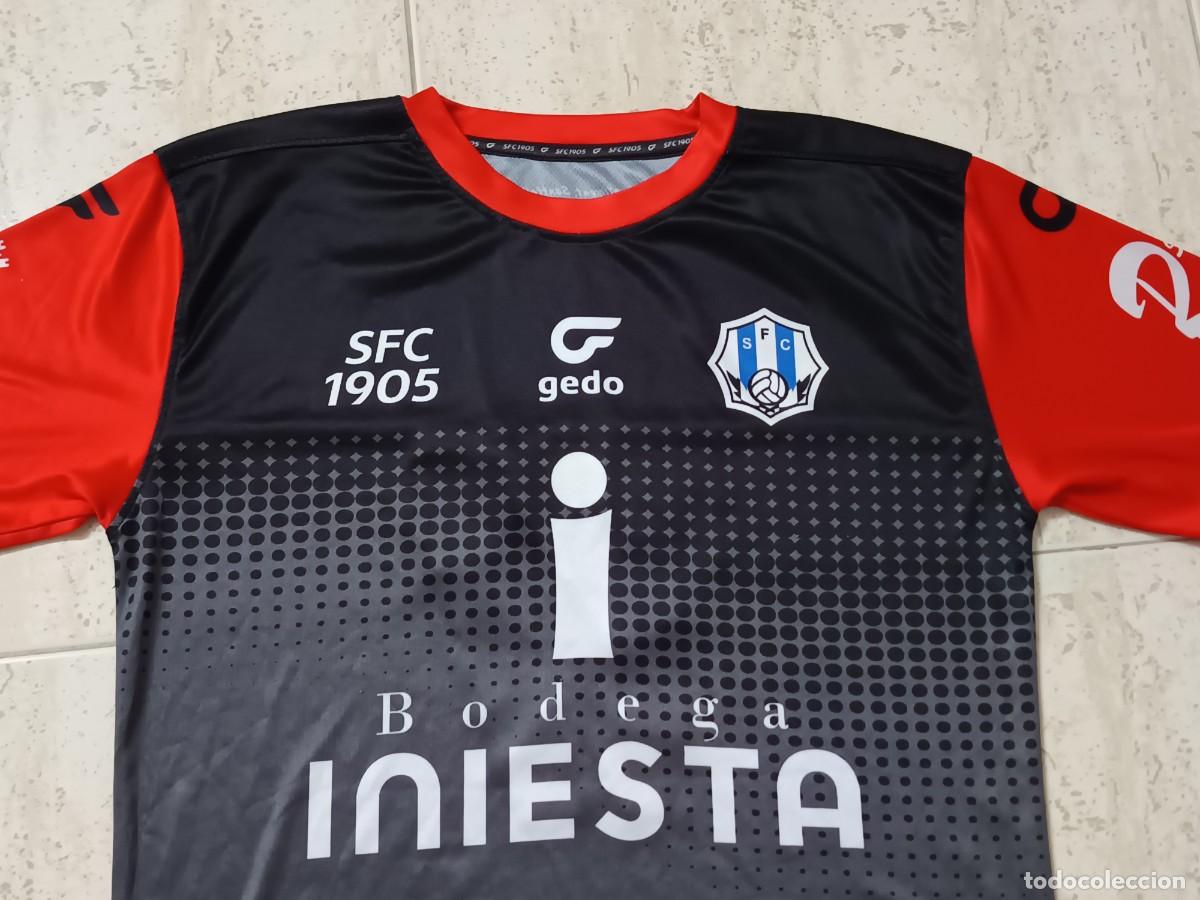 Vintage: Vintage 2017/2018 Camiseta Santfeliuenc FC. Match Worn. Player 17. Talla L