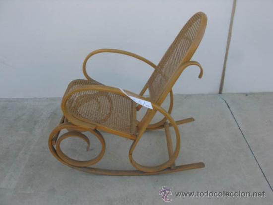 Vintage: Mecedora de madera de haya. - Foto 5