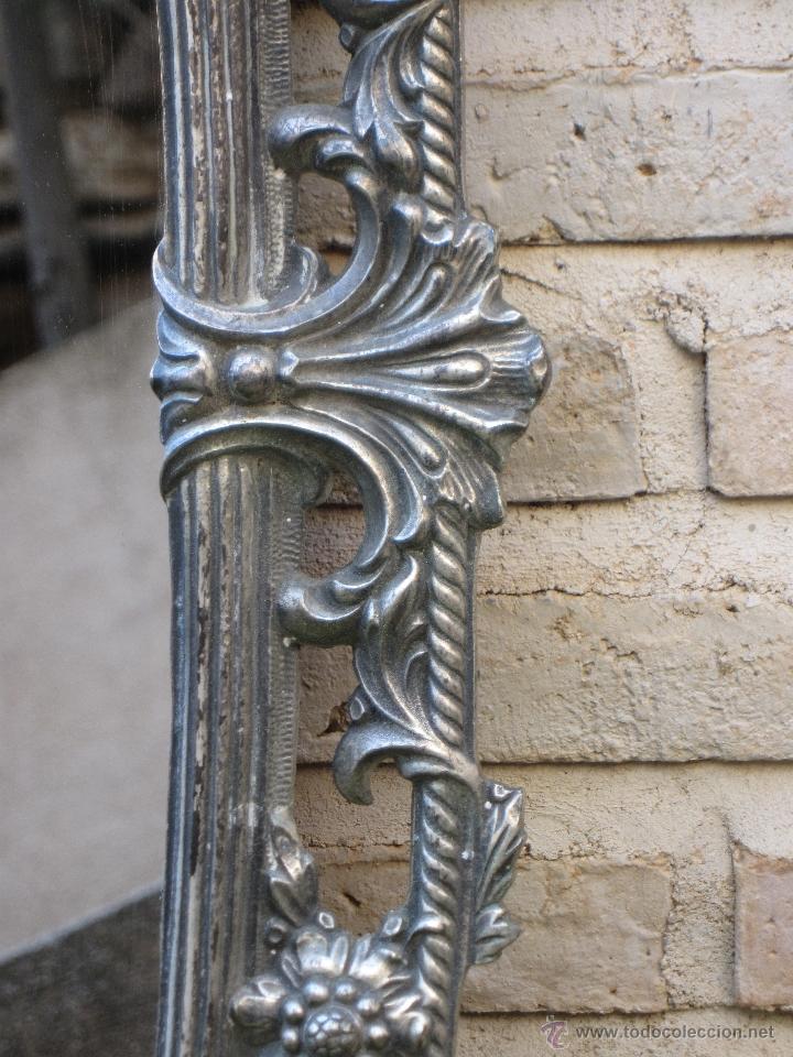 Vintage: ESPEJO OVALADO ANTIGUO CON MARCO DE BRONCE. - Foto 8