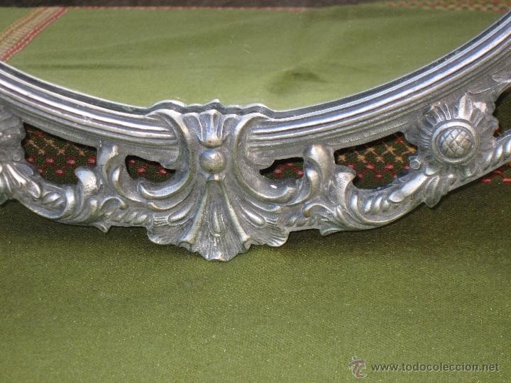 Vintage: ESPEJO OVALADO ANTIGUO CON MARCO DE BRONCE. - Foto 11