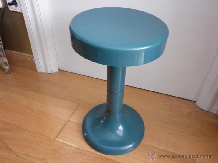 Vintage: TABURETE DE PL&Aacute;STICO A&Ntilde;OS 60 - Foto 8