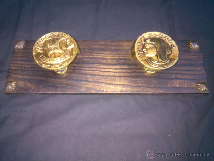 Vintage: PERCHERO DE PARED DOS PERCHAS BRONCE - Foto 1