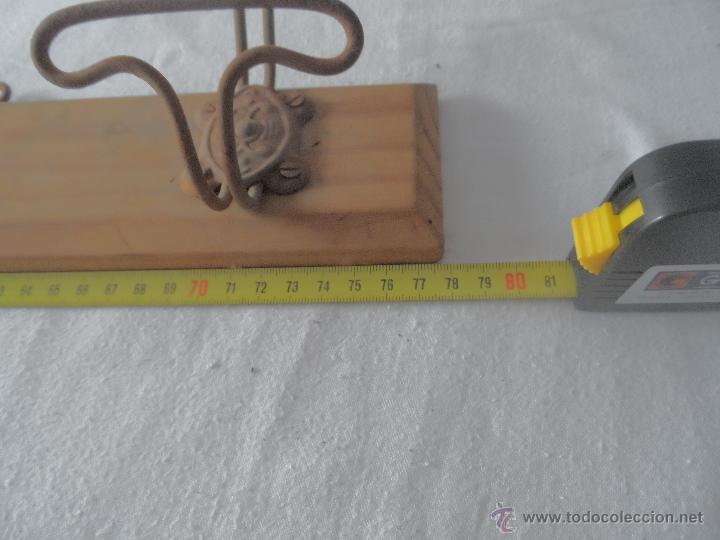 Vintage: PERCHERO PERCHA 4 GANCHOS METAL Y MADERA - Foto 5