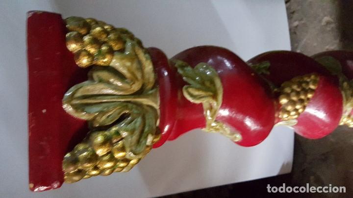 Vintage: COLUMNA ROJA CON RELIEVE - Foto 2