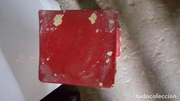 Vintage: COLUMNA ROJA CON RELIEVE - Foto 4
