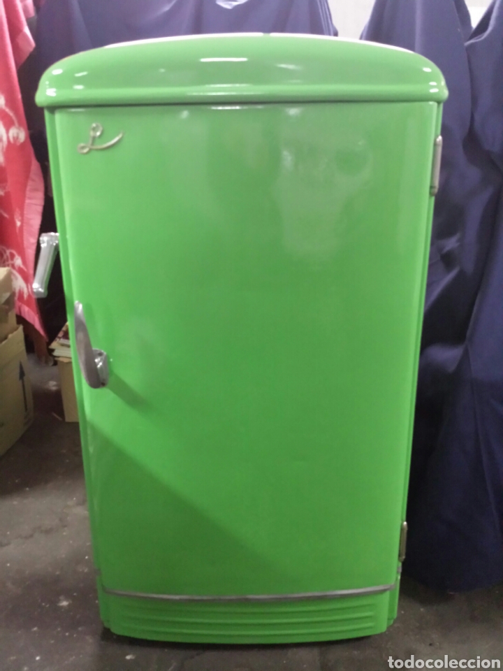 Vintage: Nevera vintage con grifo - Foto 1