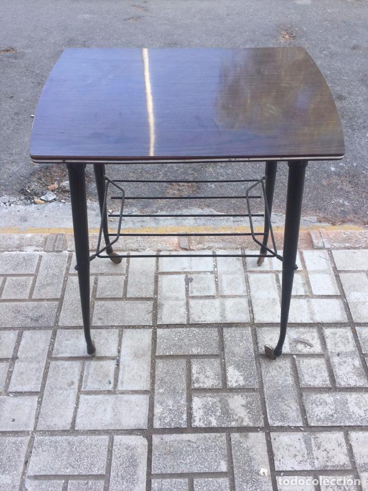 Vintage: MESA TELEVISI&Oacute;N VINTAGE - Foto 1