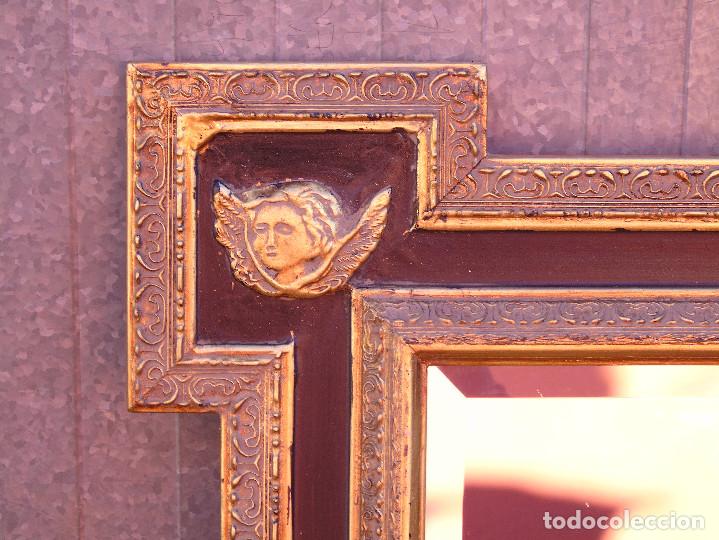 Vintage: ESPEJO DE MADERA BISELADO, CON ANGELOTES EN LAS ESQUINAS - Foto 3