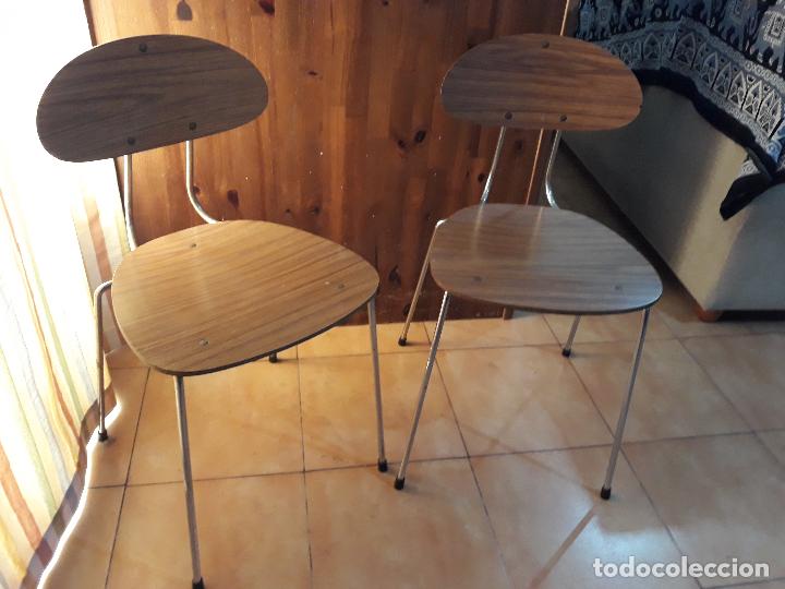 Vintage: Pareja de 2 sillas de formica - Foto 1