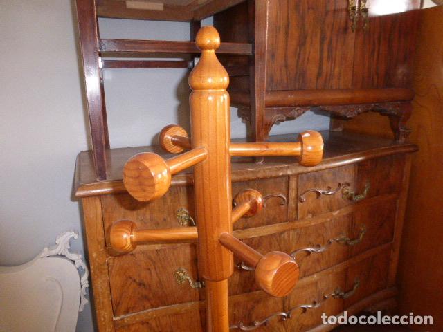 Vintage: PERCHERO DE PIE CON 6 GANCHOS EN MADERA - Foto 3