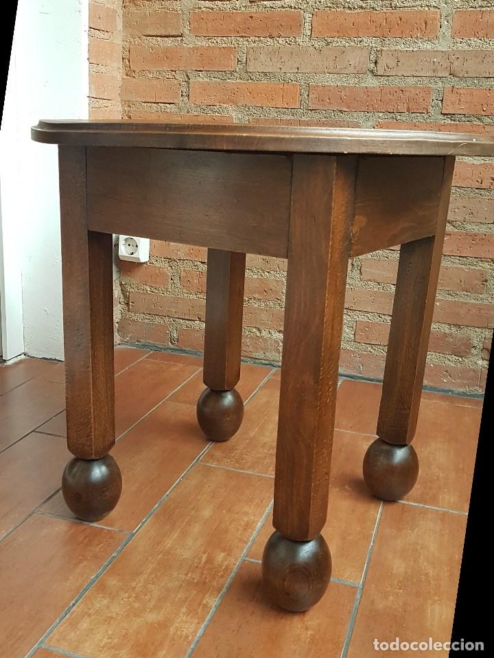Vintage: MESA AUXILIAR REDONDA DE MADERA MACIZA - Foto 1