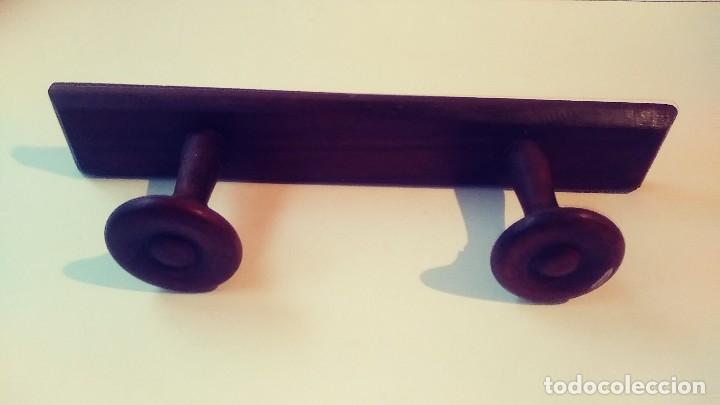 Vintage: PERCHERO DE MADERA 2 COLGADORES - Foto 1