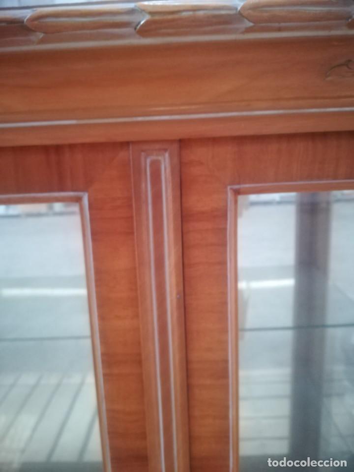 Vintage: Vitrina de madera frutal - Foto 3