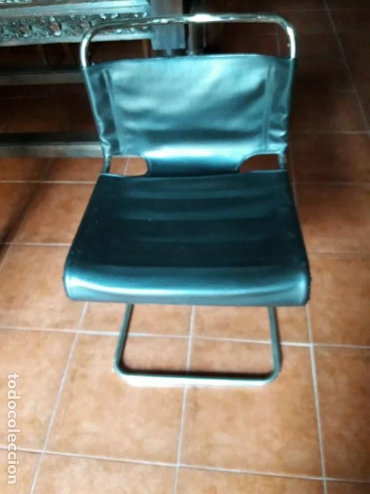 Vintage: 4 sillas acero y cuero - Foto 1
