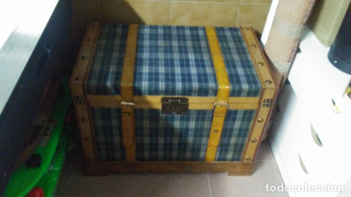 Vintage: BA&Uacute;L DE MADERA FORRADO EN TELA - Foto 1