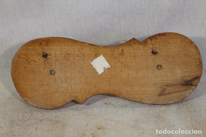 Vintage: perchero antiguo de 2 perchas en madera - Foto 2