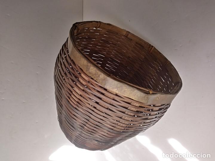 Vintage: maceta cubremaceta de ca&ntilde;a o simil - Foto 3