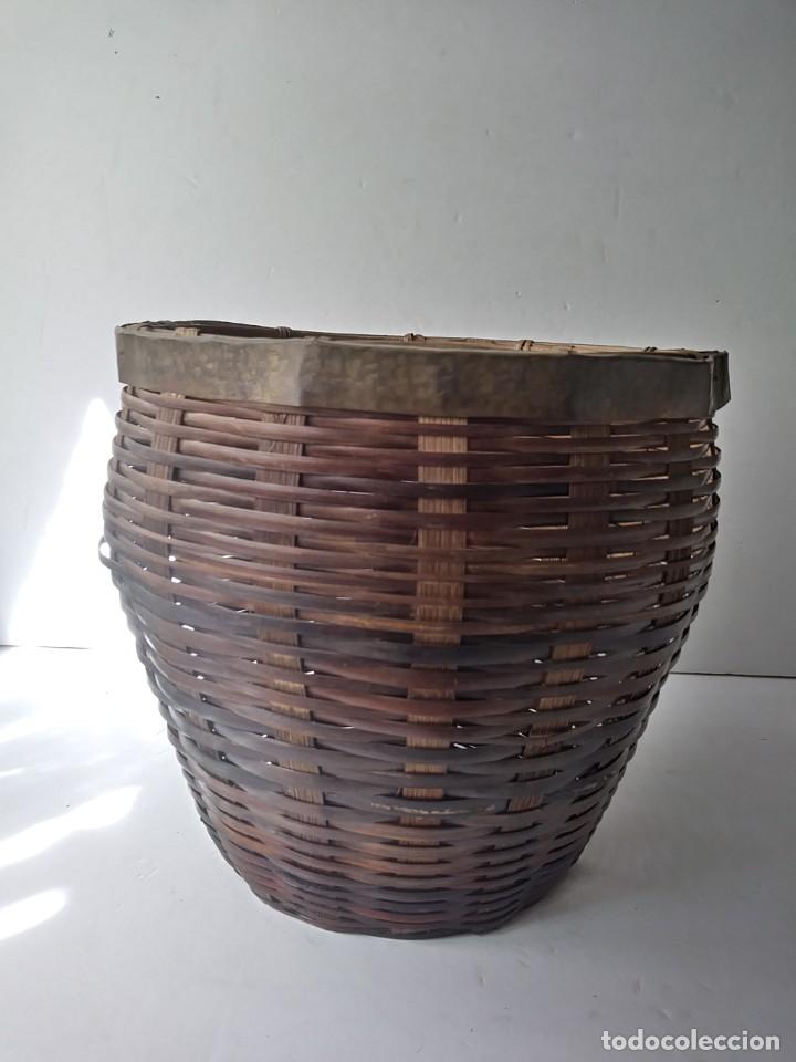 Vintage: maceta cubremaceta de ca&ntilde;a o simil - Foto 1