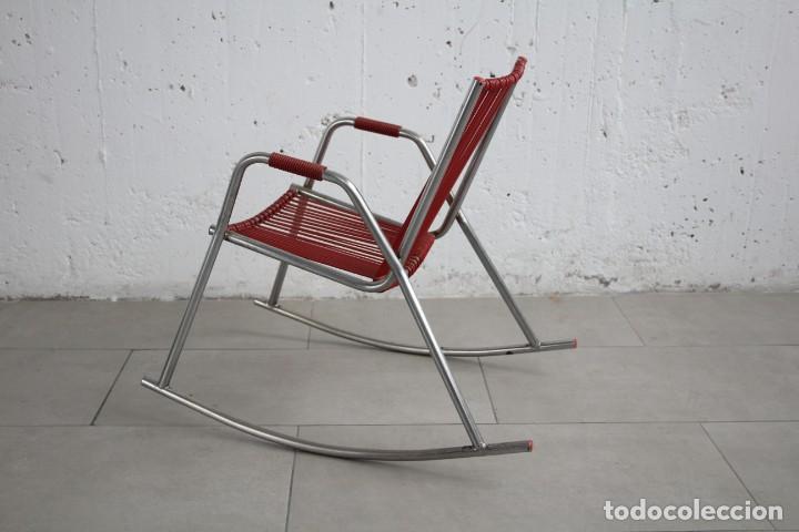 Vintage: Silla mecedora infantil scoubidou - Foto 3