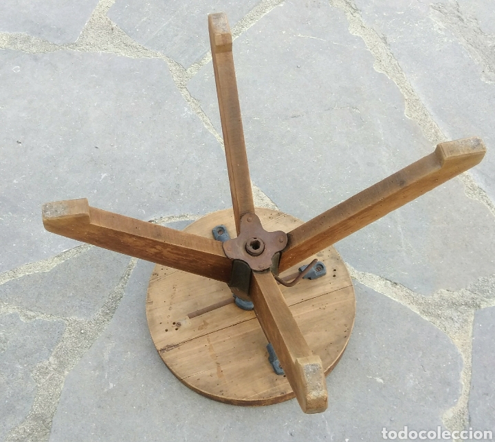 Vintage: Antiguo Taburete de madera. Altura regulable. - Foto 3