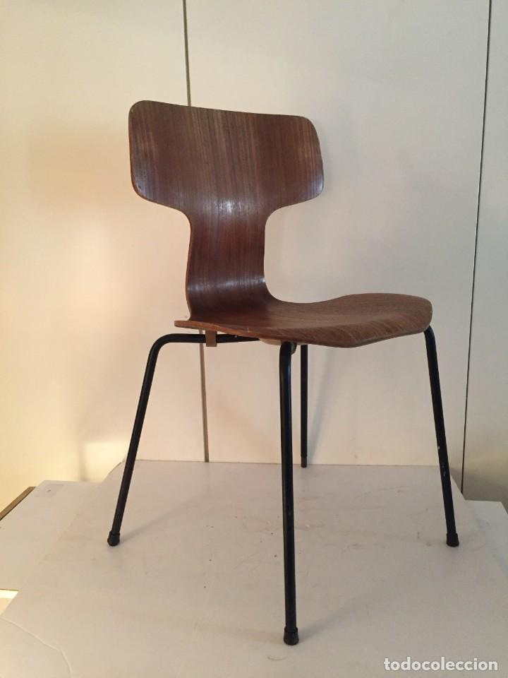 arne jacobsen, 2 chairs, ”t-chair”, model no 31 - Comprar Muebles