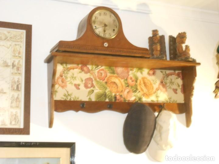 Vintage: PAREJA DE PERCHAS DE MADERA Y TELA - Foto 9